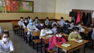 21 Eylül'de eğitime başlayacak okullarda tüm öğrencilere ücretsiz maske dağıtılacak