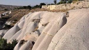 Kapadokya'da pes dedirten görüntü: Kayalar oyuldu, 'butik otel' olarak satışa sunuldu