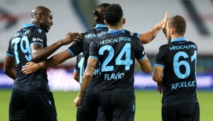 Trabzonspor, evinde Yeni Malatyaspor'u 3-1 mağlup etti