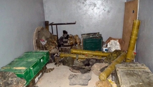 Cepheden kaçan Ermeni ordusunun bıraktıkları silah ve mühimmatlar görüntülendi