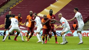 Galatasaray'da Ankaragücü maçında Marcao ve Saracchi sakatlandı
