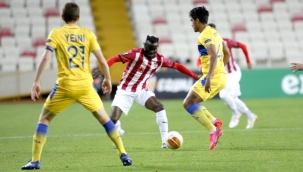Sivasspor, öne geçtiği maçta Maccabi Tel Aviv'e 2-1 yenildi