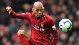 Van Dijk'ın yerine stoperde oynayan Fabinho'nun çizgiden çıkardığı top maça damga vurdu