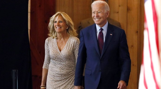 ABD'nin yeni First Lady'si Jill Biden, eğitimci kimliği ile dikkat çekiyor