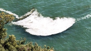 Bir anda köpürmeye başladı! Türkiye'nin en büyük tatlı su gölü Eğirdir can çekişiyor