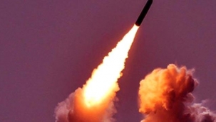 Irak'ta füze saldırısı düzenlenen petrol rafinerisinde yangın çıktı