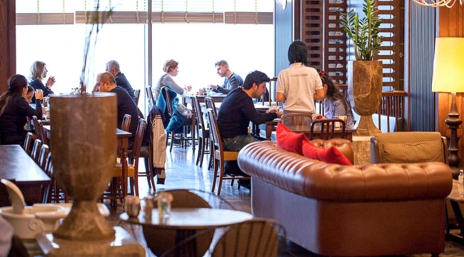 Restoran ve kafelerde, 10.00-20.00 saatleri arasında sadece paket servis ve gel-al hizmeti verilebilecek