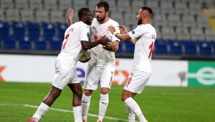 Sivasspor geriden gelerek Karabağ'ı 3-2 mağlup etti