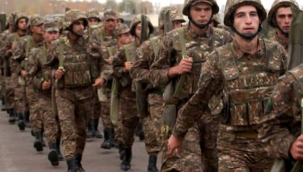 Sivillerin bölgeden çıkmasını engellemek isteyen Ermenistan, Laçın-Şuşa yolunu kapattı