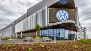 Türkiye'ye yatırım yapmaktan vazgeçen Volkswagen, Slovakya fabrikasının üretim kapasitesini artıracak