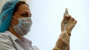 ABD'de bir hemşire koronavirüs aşısı olduktan sonra hastalığa yakalandı