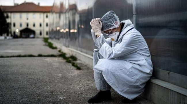 Bir günde 9 sağlık çalışanı koronavirüs nedeniyle hayatını kaybetti