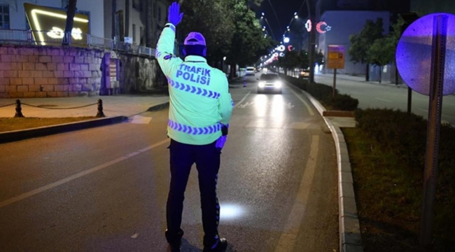 Hafta sonu 56 saat sürecek sokağa çıkma kısıtlaması başladı! Neleri yapmak serbest, kimler yasaktan muaf?