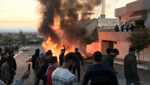 Irak Kürt Bölgesel Yönetimi'nde protestocular binaları ateşe verdi: 15 yaralı