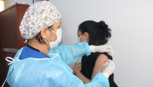 Bilim Kurulu Üyesi Prof. Dr. Yeşim Taşova, Çin aşısındaki yan etkileri tek tek sıraladı