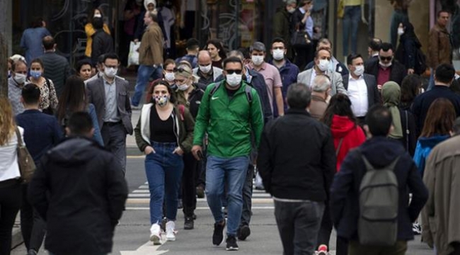 İstanbul Valisi Ali Yerlikaya, koronavirüs vakalarında en çok ve en az düşüş yaşanan ilçeleri paylaştı