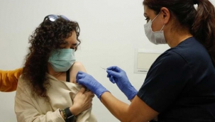 Koronavirüs aşılaması ne zaman başlayacak, aşı ne kadar süre koruyacak? Bilim Kurulu üyesi yanıtladı