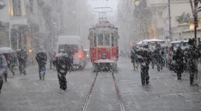 Meteoroloji beklenen tarihi nihayet verdi! İstanbul'a senenin ilk karı 18-22 Ocak tarihleri arasında yağacak