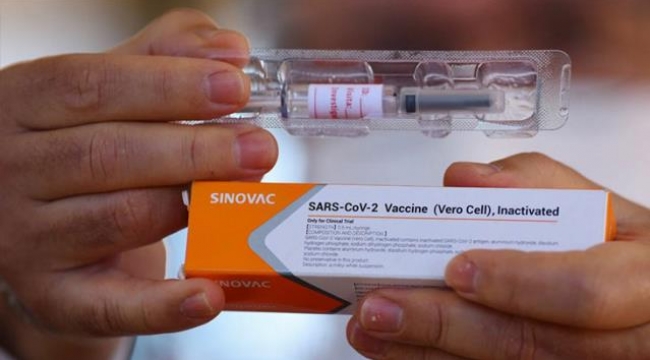 MetroPOLL Araştırma'nın anketine göre, halkın yüzde 51,5'i koronavirüs aşısına sıcak bakıyor