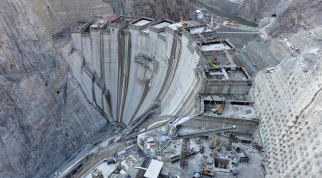 Yusufeli Barajı'nın inşaatında 4 milyon metreküplük beton kullanılarak rekor kırıldı