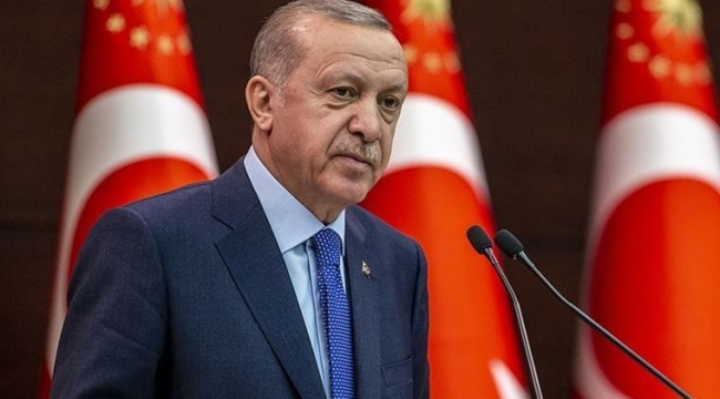 CHP'den sert tepki: Millet yasta Erdoğan kongrede espri yapıyor
