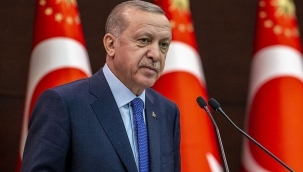 CHP'den sert tepki: Millet yasta Erdoğan kongrede espri yapıyor
