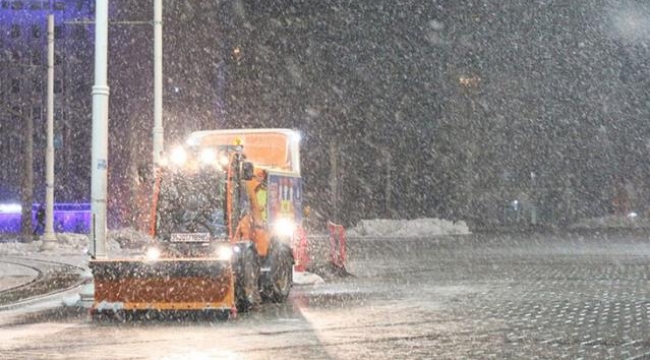 İstanbullular dikkat! Kar yağışı etkisini yeniden artırdı