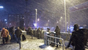 Meteoroloji'den İstanbul için yeni uyarı! Kar yağışı 2 gün daha sürecek