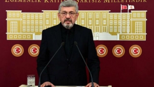 CHP'ye geçen Cihangir İslam, öğrenci andı ile ilgili partisiyle ters düştü