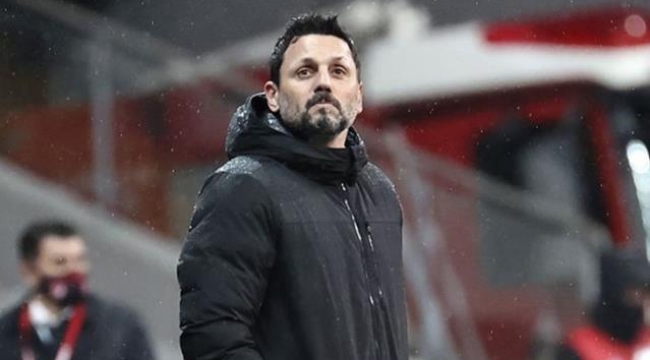 Erol Bulut'tan çarpıcı eleştiri! Derbide alınan beraberliğin faturasını futbolcularına çıkardı