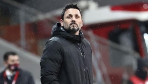 Erol Bulut'tan çarpıcı eleştiri! Derbide alınan beraberliğin faturasını futbolcularına çıkardı