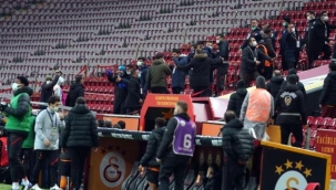 Fatih Terim, Rizespor yöneticilerinin sözlerine sinirlendi! Güçlükle sakinleştirdiler