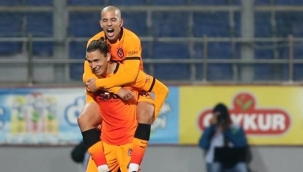 Feghouli'den Şenol Güneş'e çağrı! Milli Takım için özel istekte bulundu