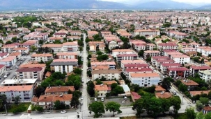 Çok yüksek riskli iller arasındaki Erzincan'da alışverişlere 'her aileden bir kişi' kısıtlaması getirildi