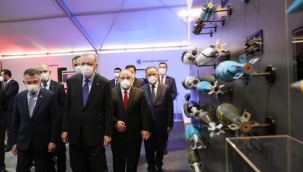 Cumhurbaşkanı Erdoğan yerli ve milli silahları tek tek inceledi, yerinde test etti