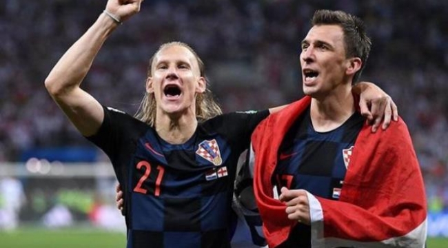 Oynayamadığı maçların parasını gençlere bağışlayan Mandzukic gönülleri fethetti