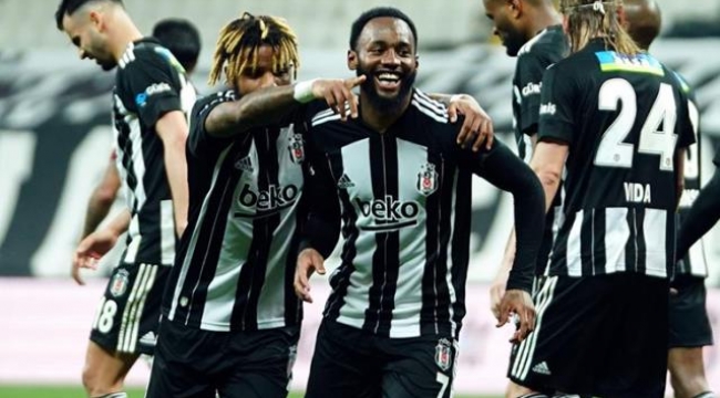 Fenerbahçe ve Galatasaray taraftarlarının Beşiktaş'ı tebrik ettiği paylaşımlar sosyal medyaya damga vurdu