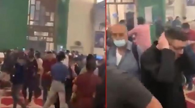 İsrail polisinin Mescid-i Aksa'nın içindeki cemaate saldırdığı görüntüler ortaya çıktı