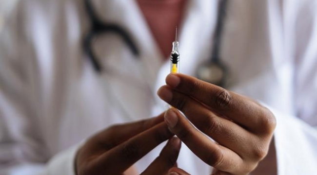 Koronavirüs aşısı yaptıranlar arasında yapılacak çekilişte kazanana 1 milyon 400 bin dolar değerinde ev hediye edilecek