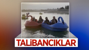 Taliban üyeleri, lunaparklarda eğlenmeye devam ediyor
