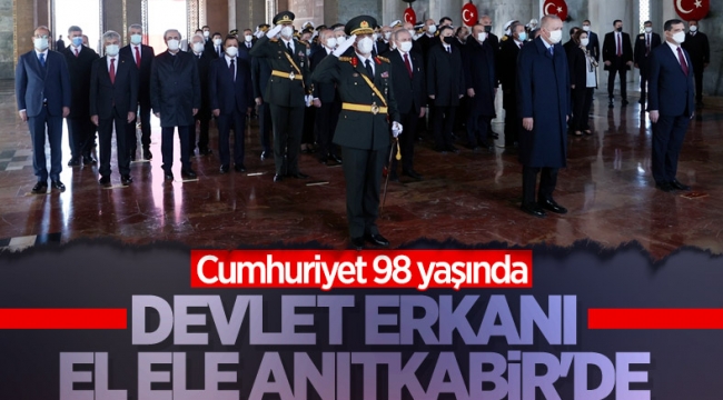 Cumhurbaşkanı Erdoğan ve devlet erkanı Anıtkabir'de