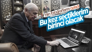 Devlet Bahçeli 'Yılın Fotoğrafları'nı oyladı