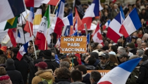 Fransa'da aşı karşıtlığı protestoları devam ediyor 