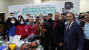 Sultangazi Belediyesi'nden Amatör Spor Kulüplerine Büyük Destek