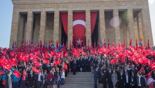 Çocuklar, 23 Nisan'da Anıtkabir'i ziyaret etti 
