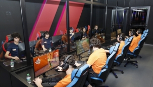 Sultangazi'nin İlk E-Spor Merkezi Gençlerin Hizmetinde