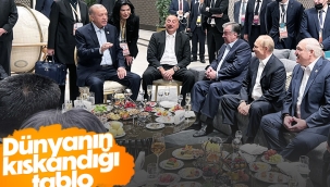Cumhurbaşkanı Erdoğan, Özbekistan'da liderle bir araya geldi