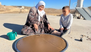 Mardin'de pekmezden üretilen ürünler hazırlanıyor