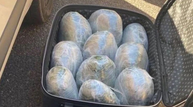 2 polis memuru, 19 kilogram uyuşturucuyla yakalandı