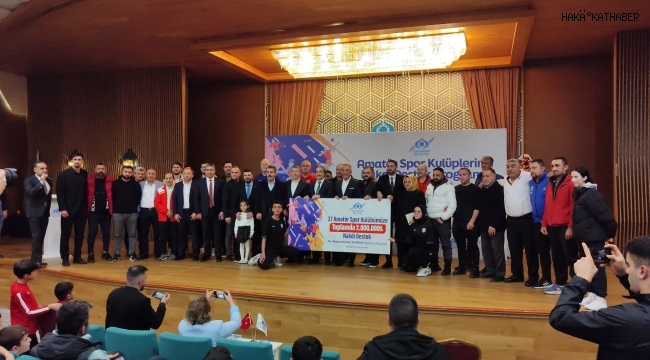Sultangazi belediyesinden amatör kulüplere 2 milyon lira yardım